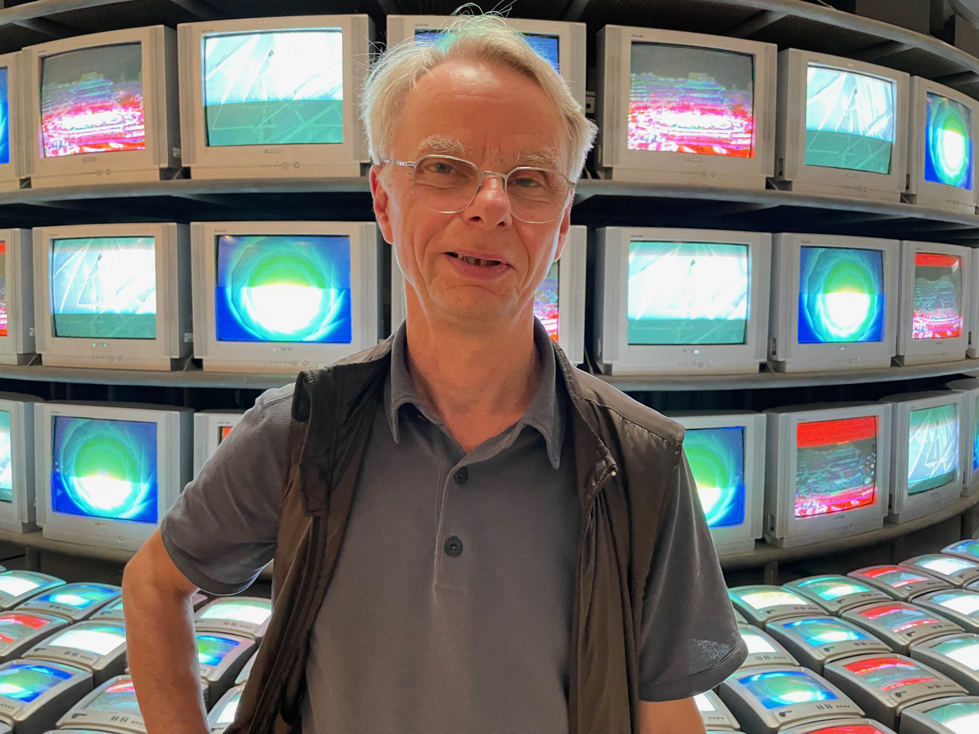 "It's not only a book" - Media theorist Dieter Daniels leaves the HGB Leipzig after more than 30 years 