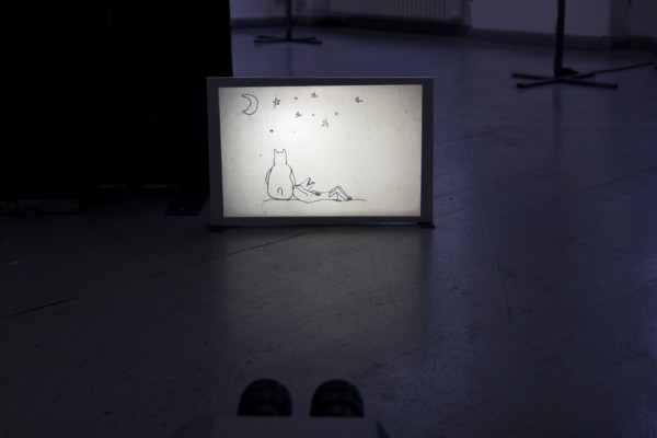 Marco Dirr & Marina Kinski, »Wachhunde«, 2015, Diaprojektion