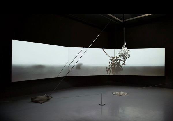 KHuF_Lee_Kyu Sang_2019_Still-life with Three Suspended Bodies